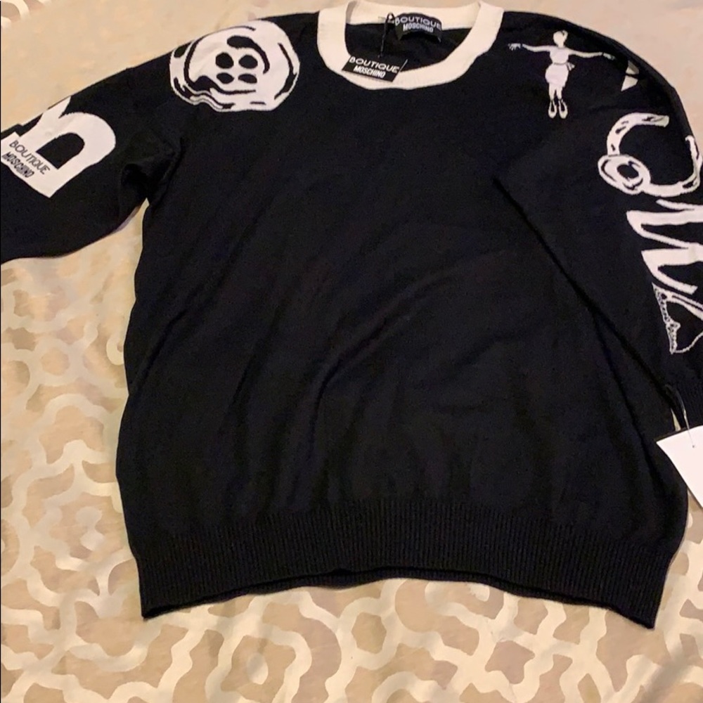 ❌SOLD❌ Brand New oversized Moshino sweater.
